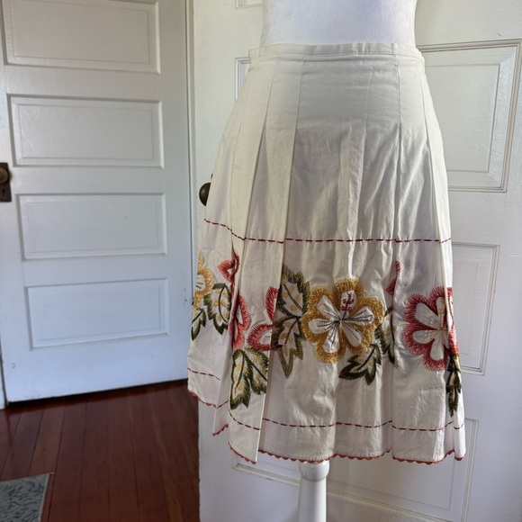 Sunny Leigh Vintage Embroidered Floral Skirt – Size 4P - Picture 8 of 12